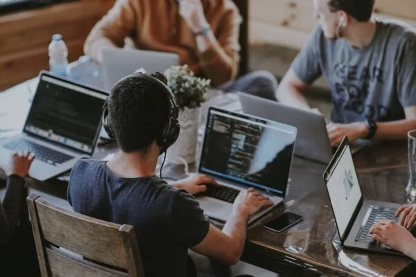 Brand Authority: Build Trust & Win in Marketing